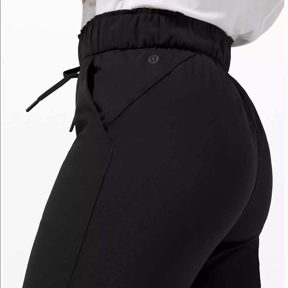 Lululemon stretch high-rise crop 23”